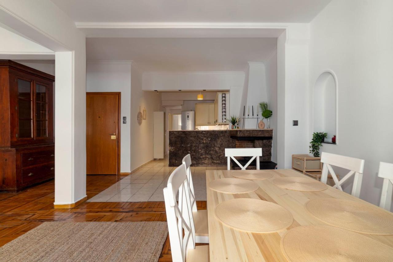 Spacious 2Bd Apartment Next To Athens Archeological Museum المظهر الخارجي الصورة